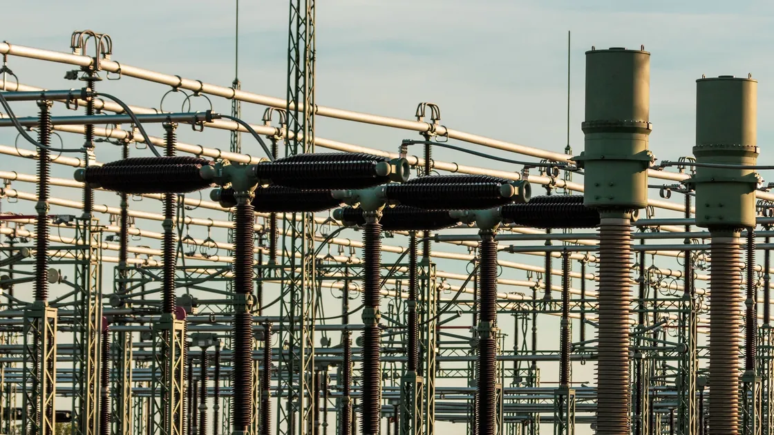 High-voltage substation insulators, busbars and switching equipment.